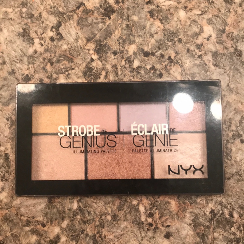 NYX highlighter palette